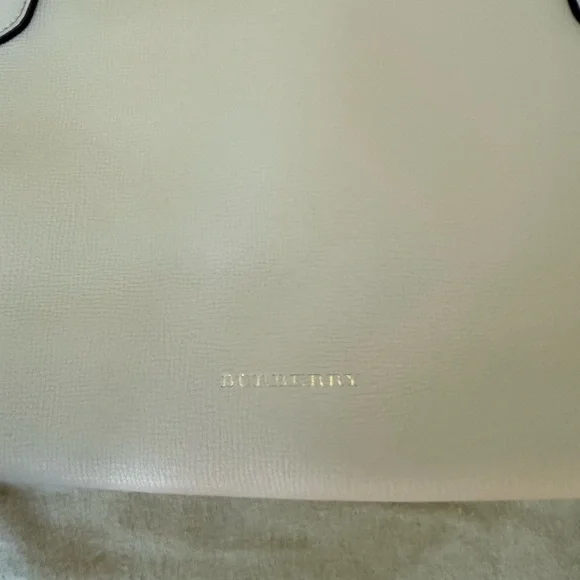 Burberry Tote - Cream Leather House Check - Picture 9 of 11